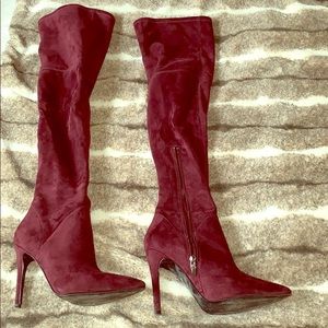 Thigh high boots in perfect condition worn once